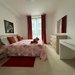 New, Airy And Spacious In Апартаменты Меллиеха
