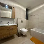 Apartamento New, Airy And Spacious In *