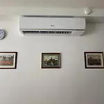 New, Airy And Spacious In 梅利哈