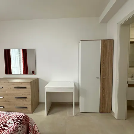 아파트 New, Airy And Spacious In