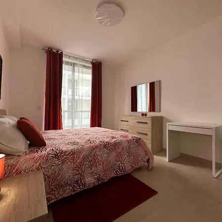 Apartment New, Airy And Spacious In