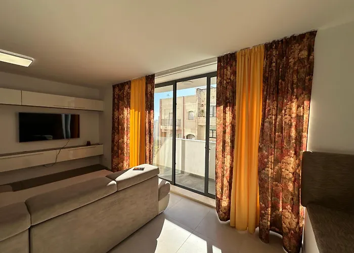 شقة New, Airy And Spacious In المليحة