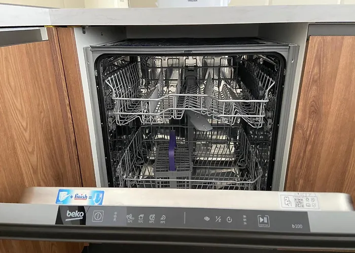 New, Airy And Spacious In شقة المليحة